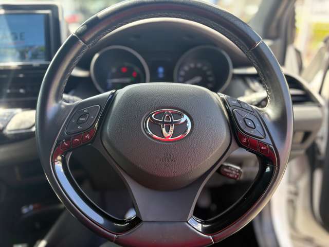 Toyota C-HR 12