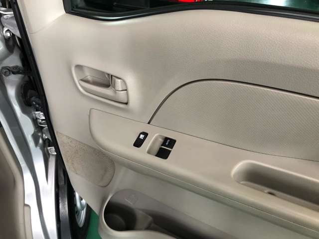 Nissan NV100 Clipper 6