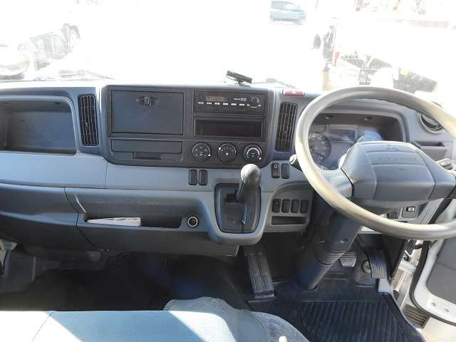 Mitsubishi Fuso Canter 12