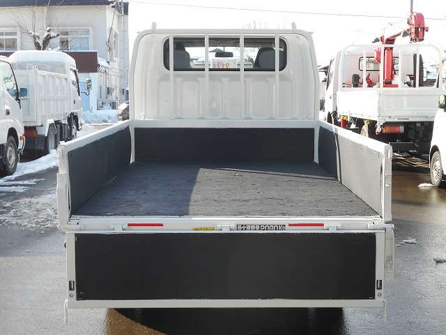 Mitsubishi Fuso Canter 10