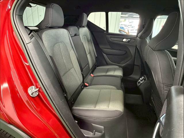 Volvo XC40 8