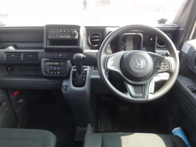 Honda N-VAN 11