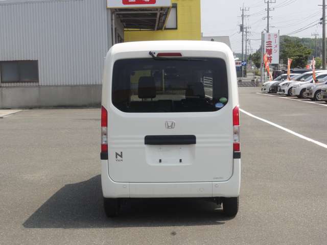 Honda N-VAN 8