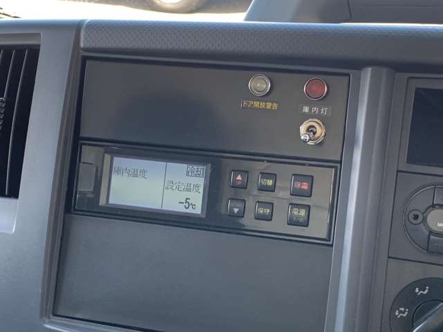 Isuzu Elf 11