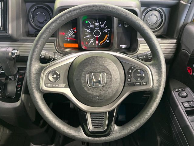 Honda N-VAN 11