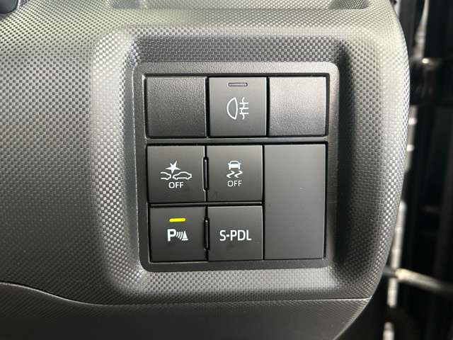 Toyota Raize 9