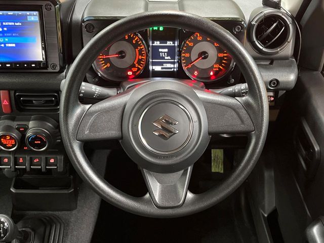Suzuki Jimny 11