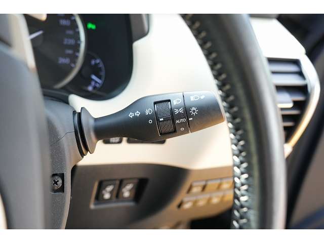 Lexus NX 7
