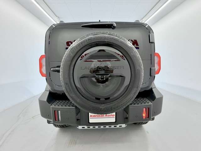 Toyota Land Cruiser FJ 6