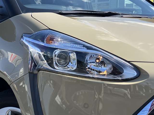 Toyota Sienta 12