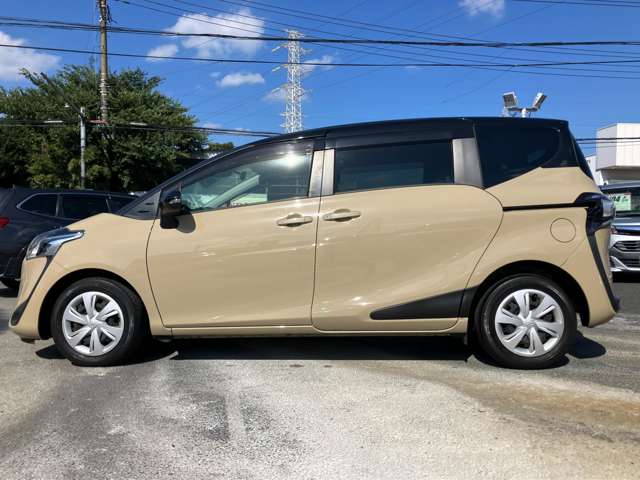 Toyota Sienta 6