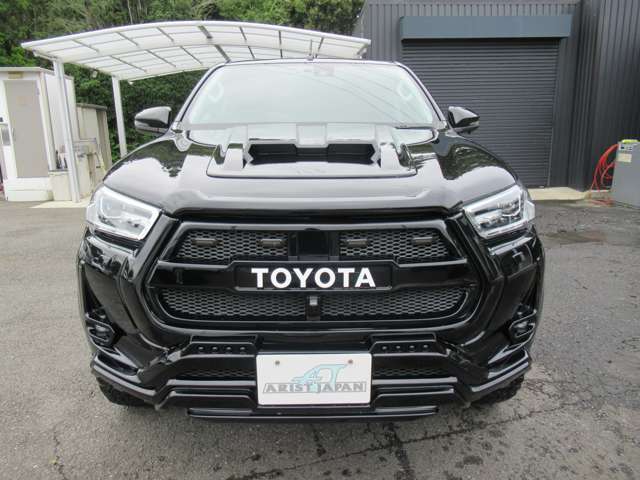 Toyota Hilux 5