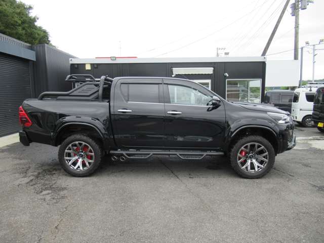 Toyota Hilux 7