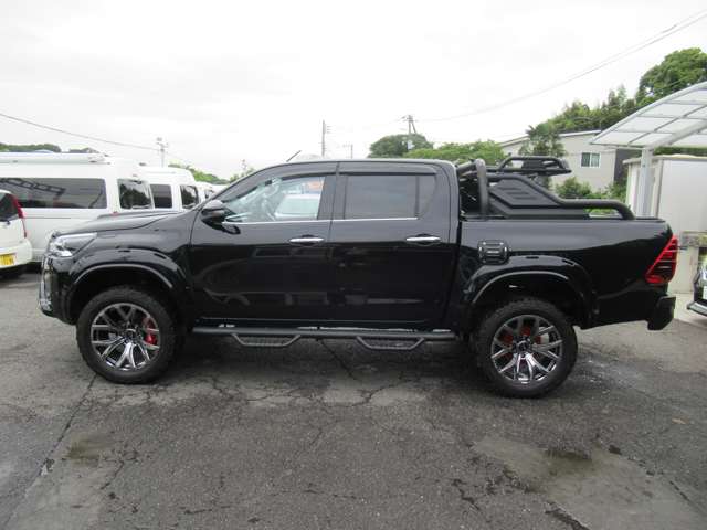 Toyota Hilux 8