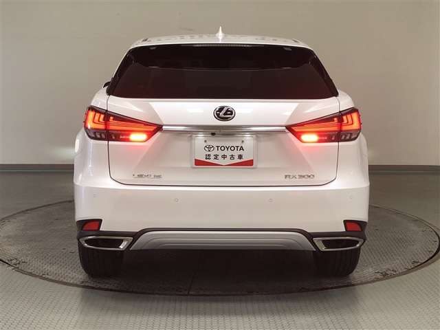 Lexus RX 8