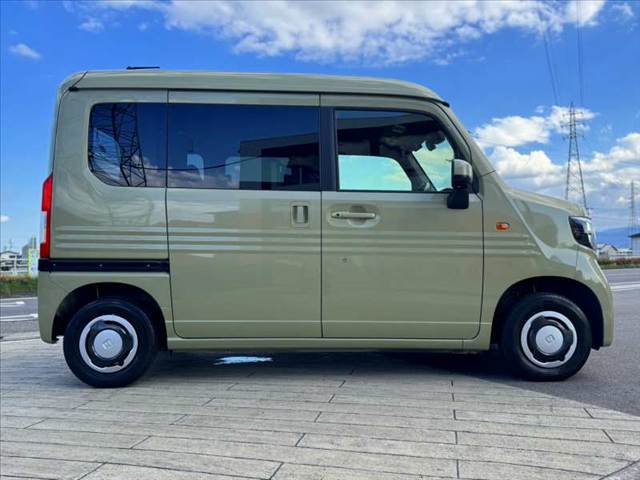 Honda N-VAN 12