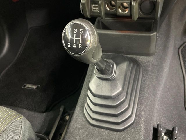 Suzuki Jimny 7