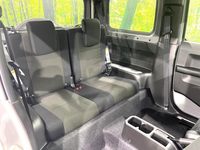 Suzuki Jimny 9