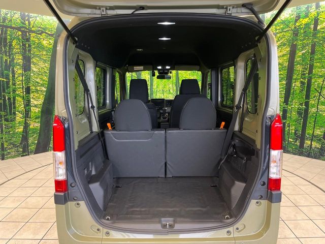 Honda N-VAN 10