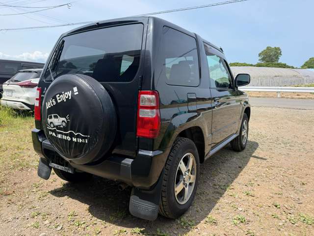 Mitsubishi Pajero Mini 6