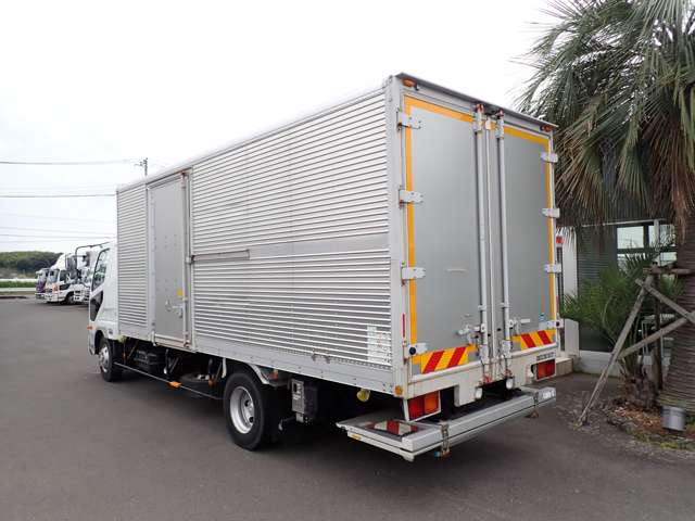 Mitsubishi Fuso Fighter 8