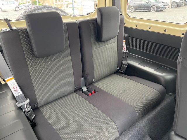 Suzuki Jimny 11