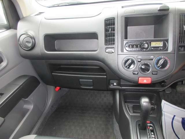 Nissan NV150 AD 8