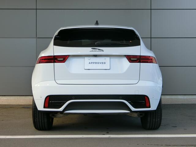 Jaguar E-Pace 7