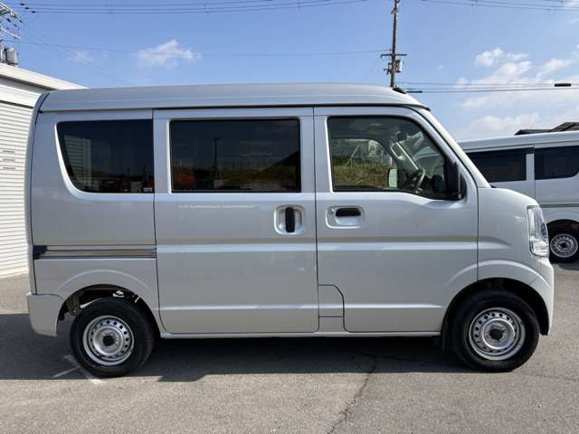 Nissan NV100 Clipper 10