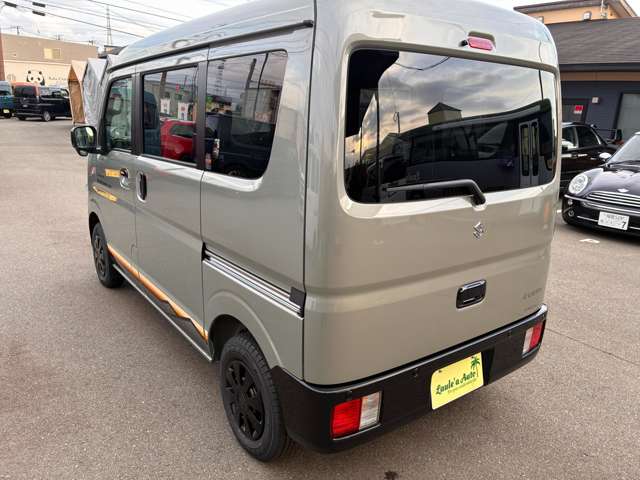 Suzuki Every 8