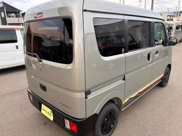 Suzuki Every 10