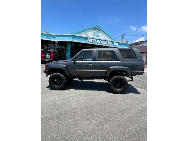 Toyota Hilux Surf 8