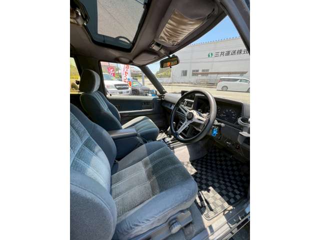 Toyota Hilux Surf 9