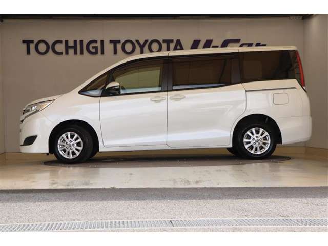 Toyota Noah 2