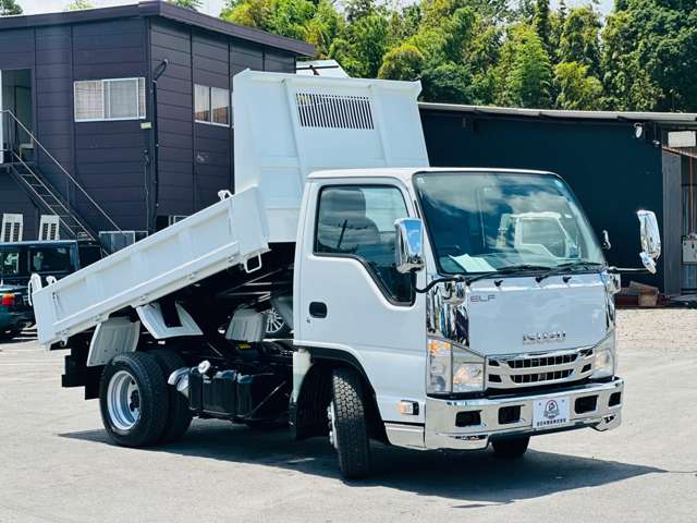 Isuzu Elf 2