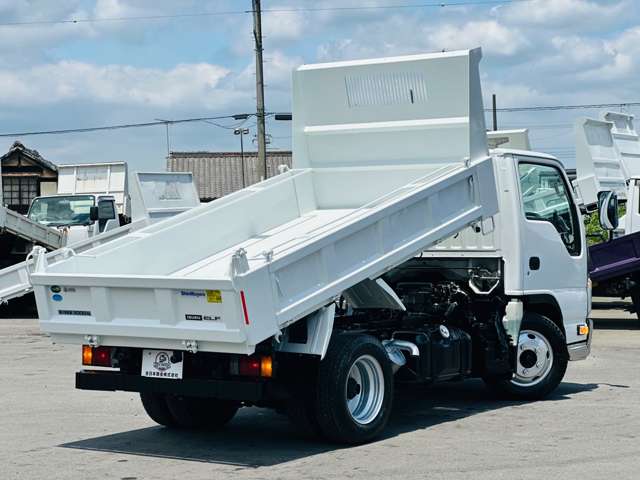 Isuzu Elf 9