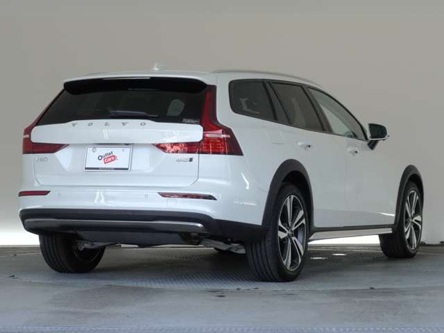 Volvo V60 Cross Country 8