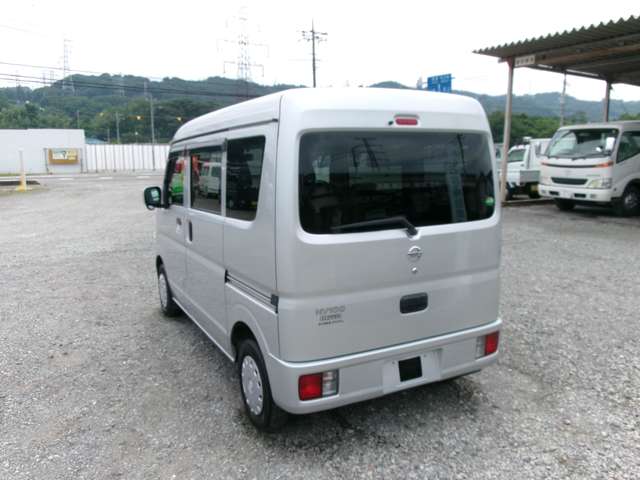 Nissan NV100 Clipper 8