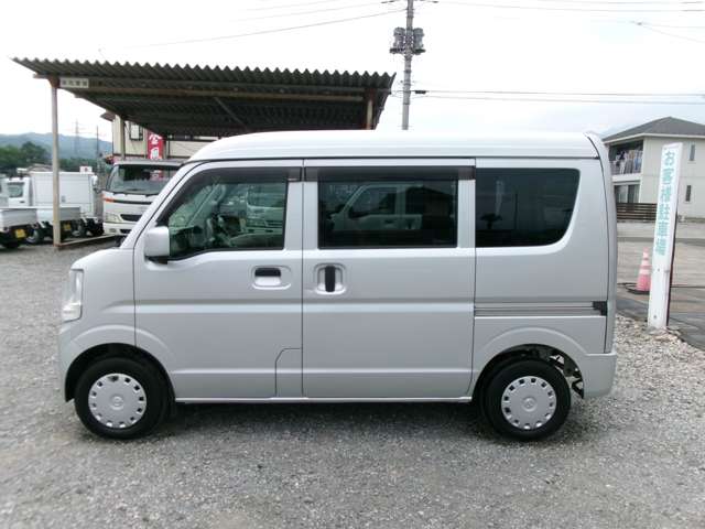Nissan NV100 Clipper 9