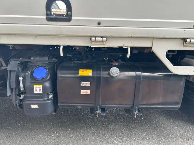 Isuzu Elf 11