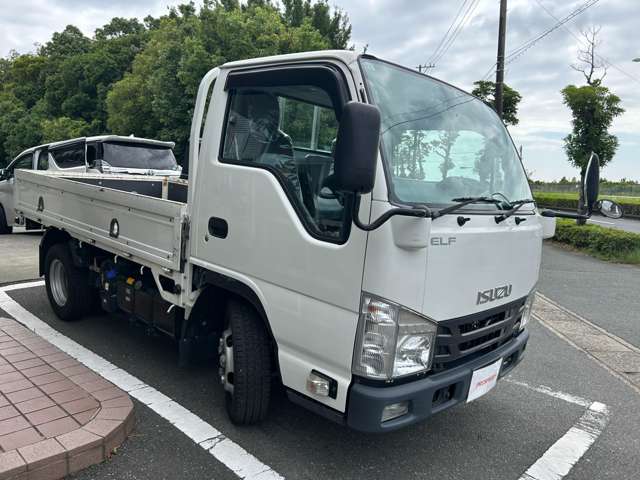 Isuzu Elf 9