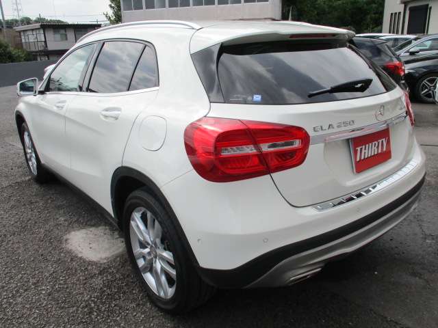 Mercedes-Benz GLA-Class 9