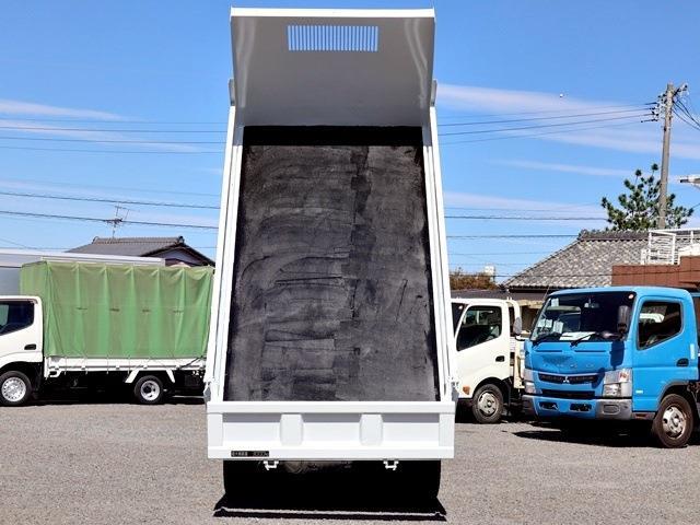 Mitsubishi Fuso Canter 13