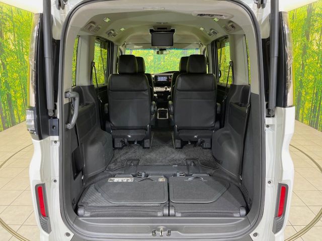 Honda Stepwgn 11