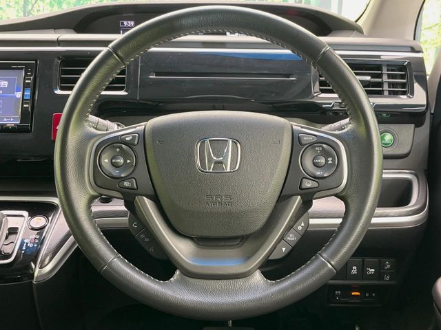 Honda Stepwgn 12