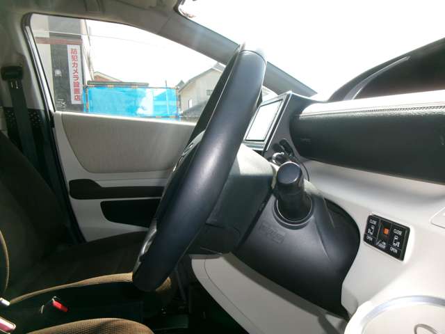 Toyota Sienta 12