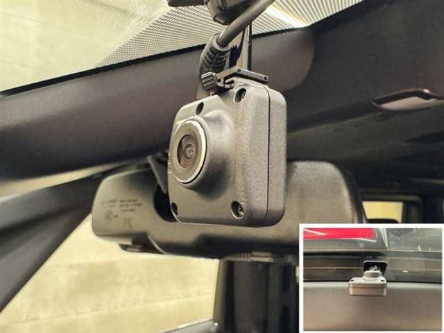 Toyota Alphard 4