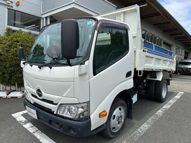 Hino Dutro 2