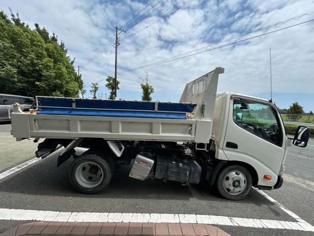Hino Dutro 5