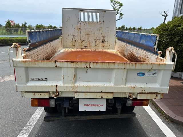 Hino Dutro 6